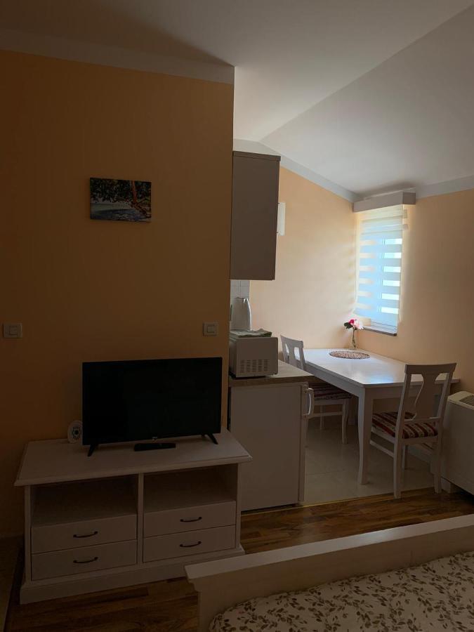 Apartmani Dubrava Podstrana Eksteriør billede