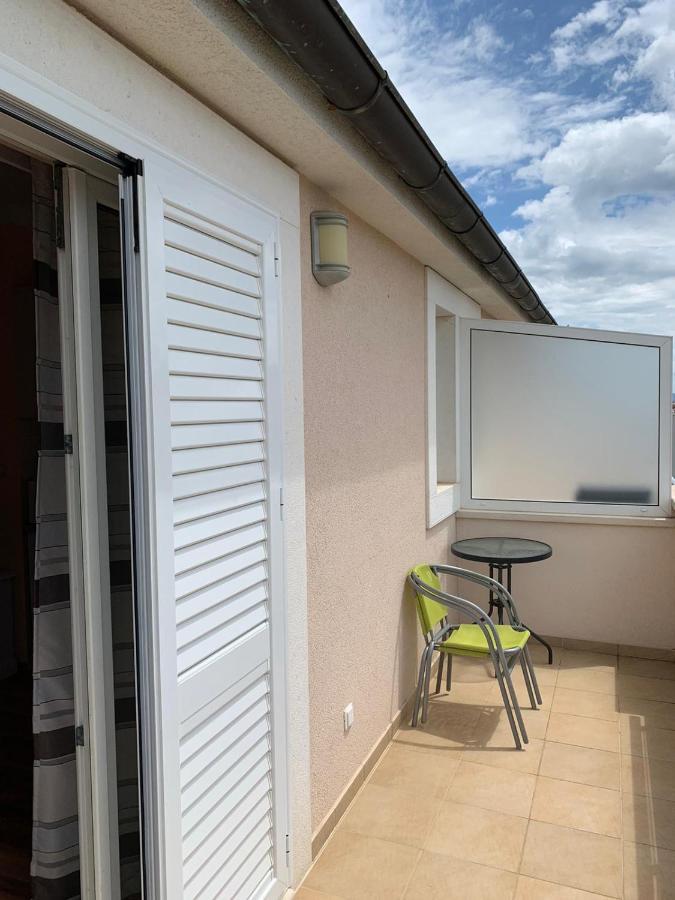 Apartmani Dubrava Podstrana Eksteriør billede